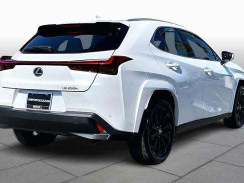 Used 2023 Lexus UX 250h Premium w/ Accessory Package (Z1) image 12