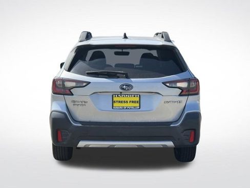 Used 2020 Subaru Outback Limited w/ Popular Package #2 AWD/4WD image 7