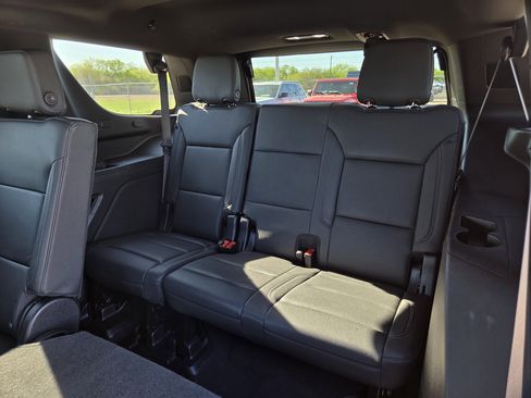 Used 2025 Chevrolet Tahoe Z71 image 25