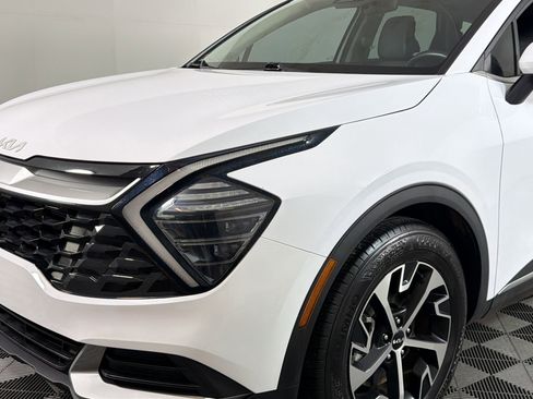 Used 2024 Kia Sportage EX image 18