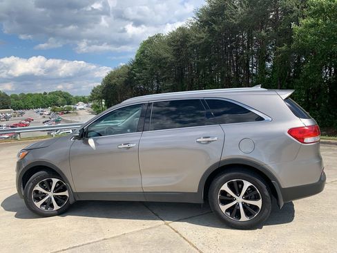Used 2016 Kia Sorento EX w/ EX Premium Package FWD image 9
