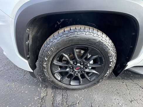 Used 2025 Toyota Sequoia Limited image 29