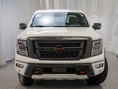 Used 2023 Nissan Titan PRO-4X w/ Pro-4x Convenience Package image 2