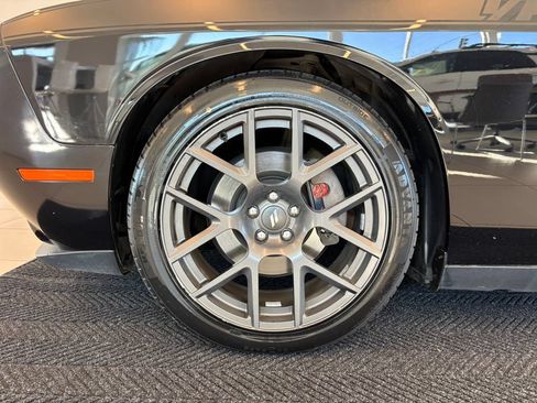 Used 2017 Dodge Challenger R/T w/ Quick Order Package 28P T/A RWD image 12
