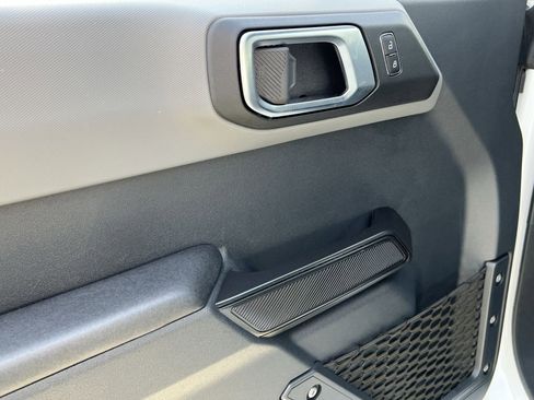 Used 2024 Ford Bronco Black Diamond image 15