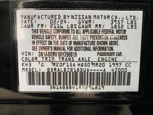 Used 2024 Nissan Sentra S image 30