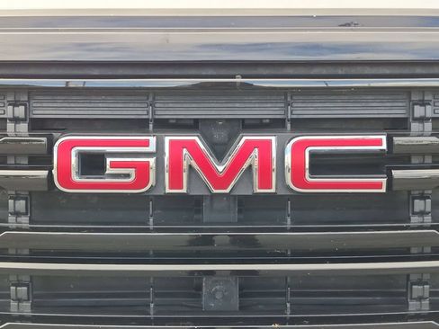 Certified 2021 GMC Acadia SLT w/ Elevation Edition FWD image 29
