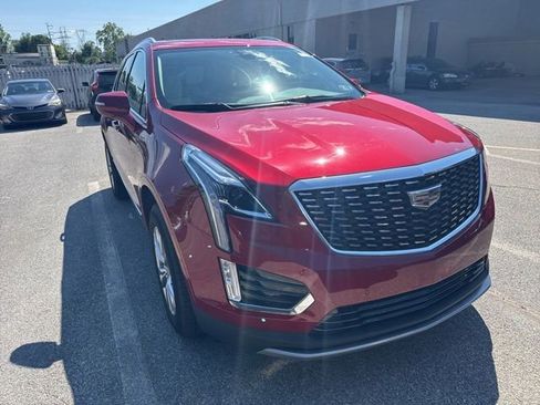 Used 2023 Cadillac XT5 Premium Luxury AWD/4WD image 2