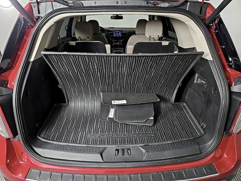 Used 2021 Ford Explorer Limited w/ Hybrid Equipment Group 310A RWD image 32