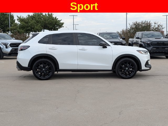Used 2024 Honda HR-V Sport image 4