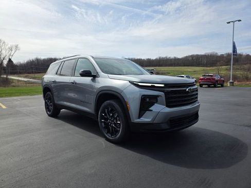 New 2026 Chevrolet Traverse LT w/ Midnight/Sport Edition image 6