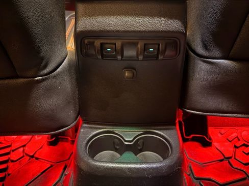 Used 2016 Jeep Wrangler Unlimited Sahara w/ Connectivity Group image 30