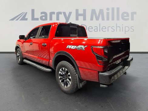 Used 2022 Nissan Titan PRO-4X w/ Pro-4x Convenience Package AWD/4WD image 3