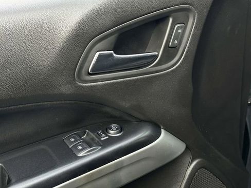 Used 2015 Chevrolet Colorado LT w/ LT Convenience Package image 16