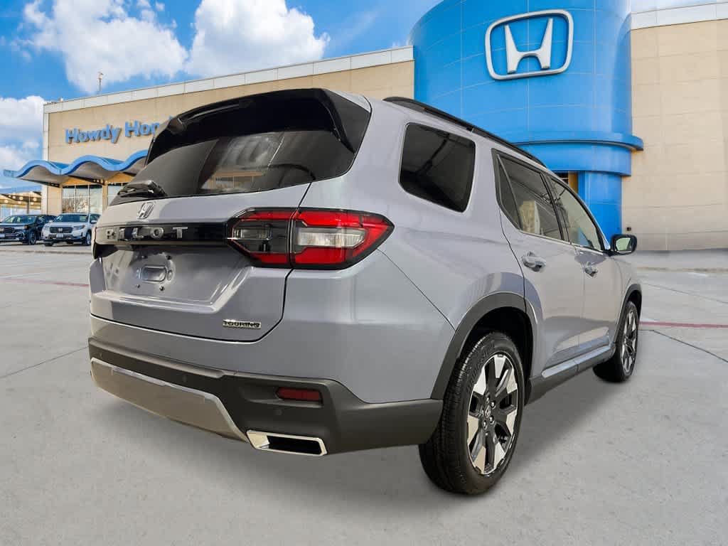New 2026 Honda Pilot Touring image 5