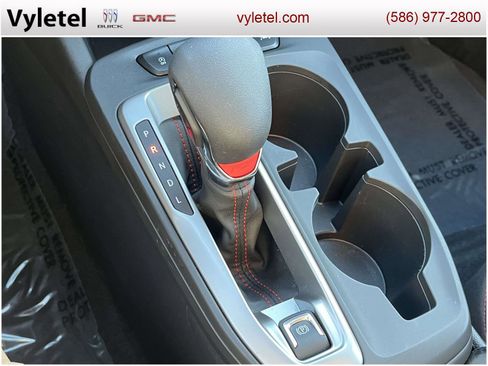 Certified 2024 Chevrolet Trax RS w/ Driver Confidence Package image 27