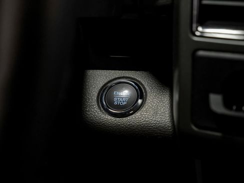 Used 2020 Ford Expedition XLT w/ Equipment Group 202A image 15