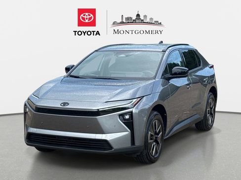 Used 2026 Toyota bZ FWD image 7