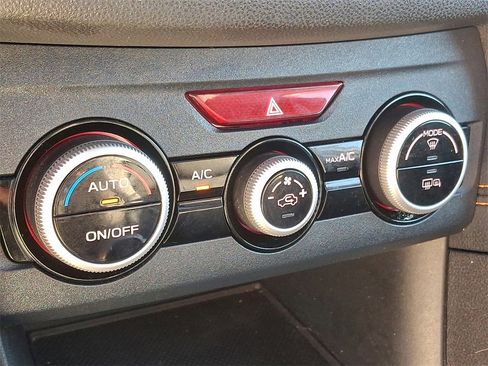 Certified 2021 Subaru Crosstrek 2.5i Limited w/ Moonroof Package 2 image 17