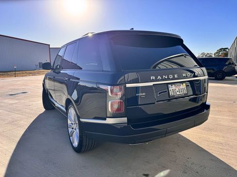 Used 2020 Land Rover Range Rover HSE image 4