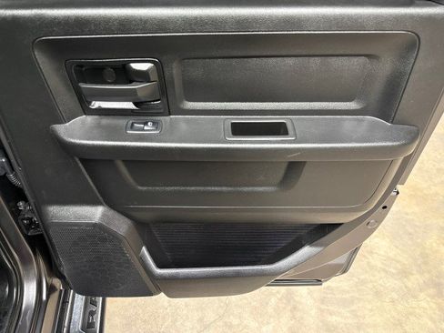 Used 2024 RAM 3500 Tradesman w/ Chrome Appearance Group image 28