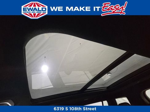 New 2025 Jeep Grand Cherokee L Limited w/ Luxury Tech Group II image 9