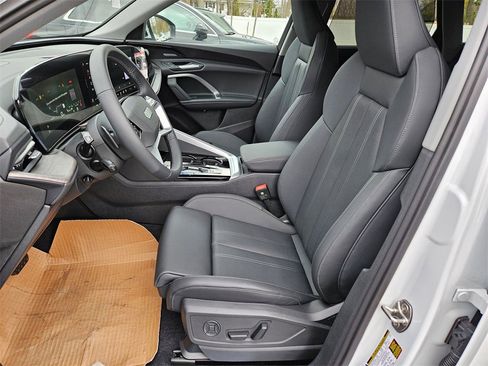 New 2025 Audi Q5 Premium Plus image 8