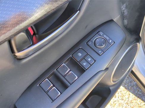 Used 2018 Lexus NX 300 FWD image 12