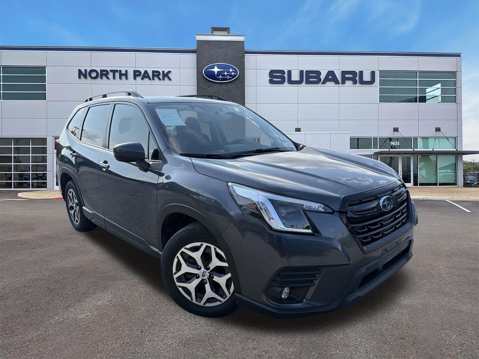 Used 2024 Subaru Forester Premium AWD/4WD image 1