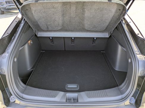 Used 2024 Buick Envista Preferred w/ Advanced Safety Package image 13