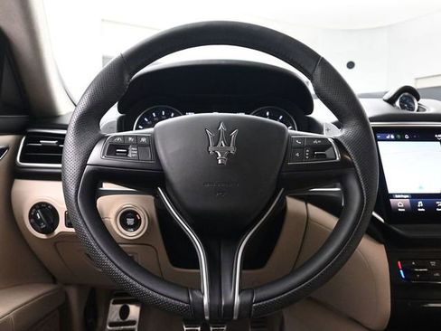 Used 2022 Maserati Ghibli Modena image 23