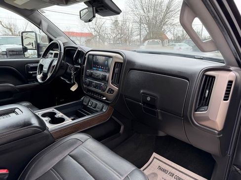 Used 2017 GMC Sierra 3500 Denali w/ Duramax Plus Package image 19