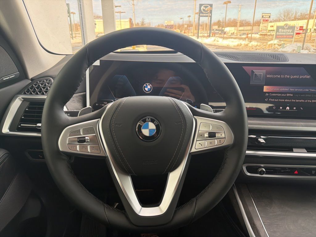 New 2026 BMW X7 xDrive40i w/ Premium Package AWD/4WD image 39
