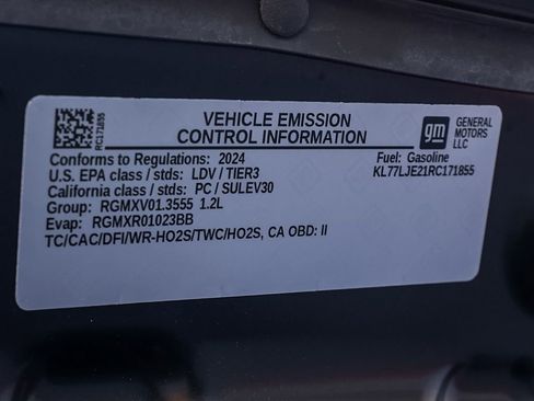 Used 2024 Chevrolet Trax RS image 28