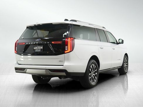 Used 2025 Ford Expedition Max Platinum AWD/4WD image 5