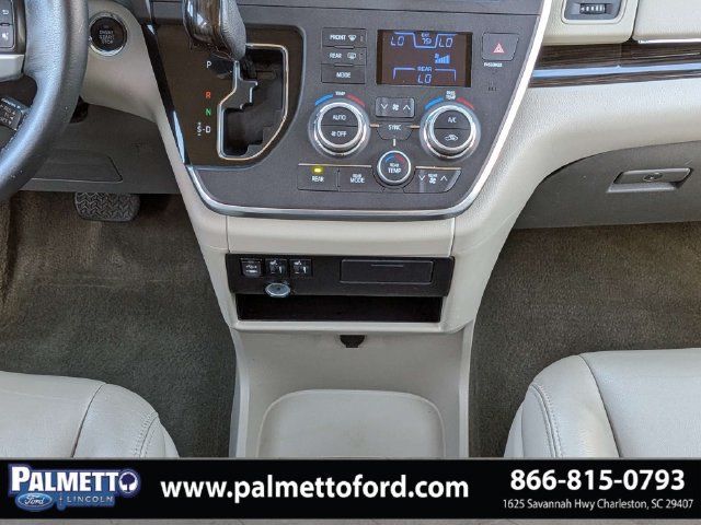 Used 2016 Toyota Sienna XLE FWD image 20