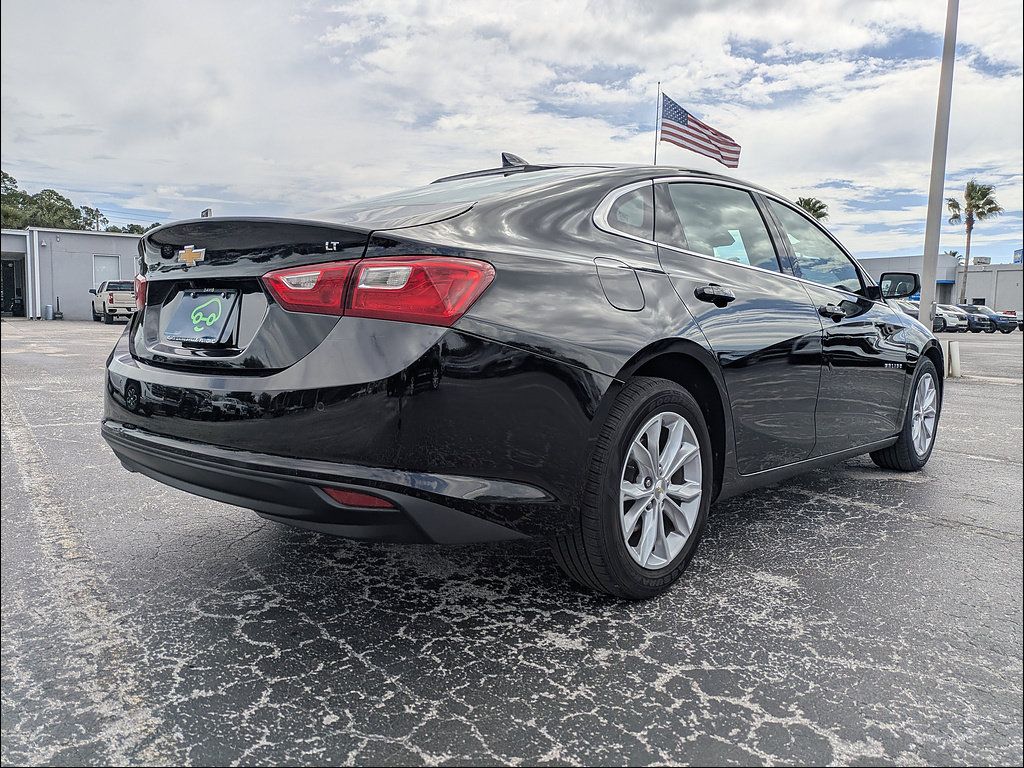 Used 2025 Chevrolet Malibu LT FWD image 6