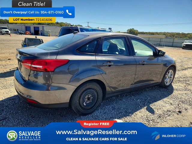 Used 2015 Ford Focus SE FWD image 4