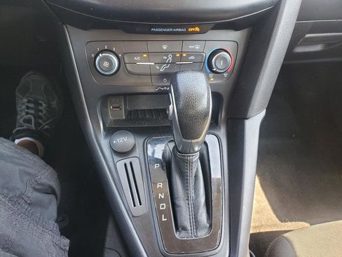 Used 2018 Ford Focus SE image 19