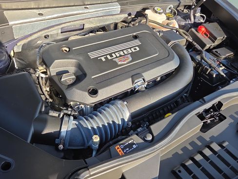 Used 2024 Cadillac XT4 Sport w/ Cold Weather Package image 26