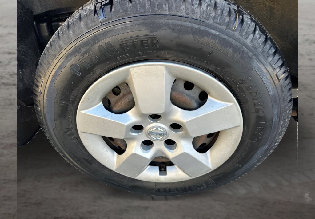 Used 2012 Nissan Rogue S AWD/4WD image 16