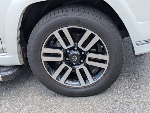 Used 2019 Toyota 4Runner Limited AWD/4WD image 11