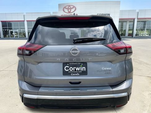 Used 2024 Nissan Rogue Platinum w/ Platinum Premium Package AWD/4WD image 4
