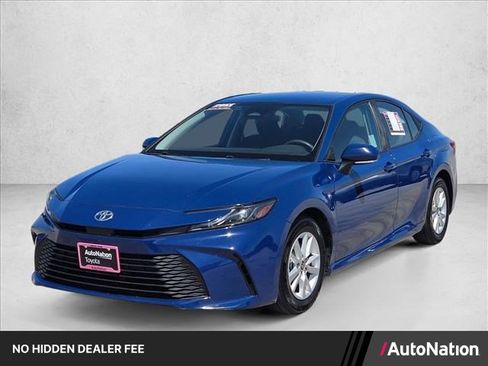 Used 2025 Toyota Camry LE FWD image 1