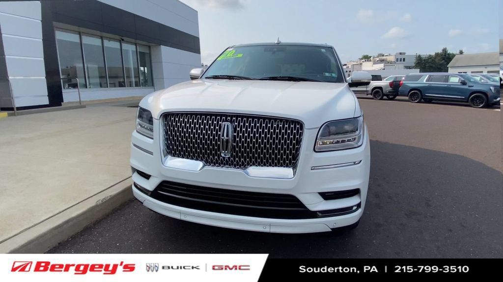 Used 2020 Lincoln Navigator Reserve w/ Equipment Group 208A Reserve AWD/4WD image 3