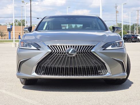Used 2019 Lexus ES 350 w/ Premium Package FWD image 4