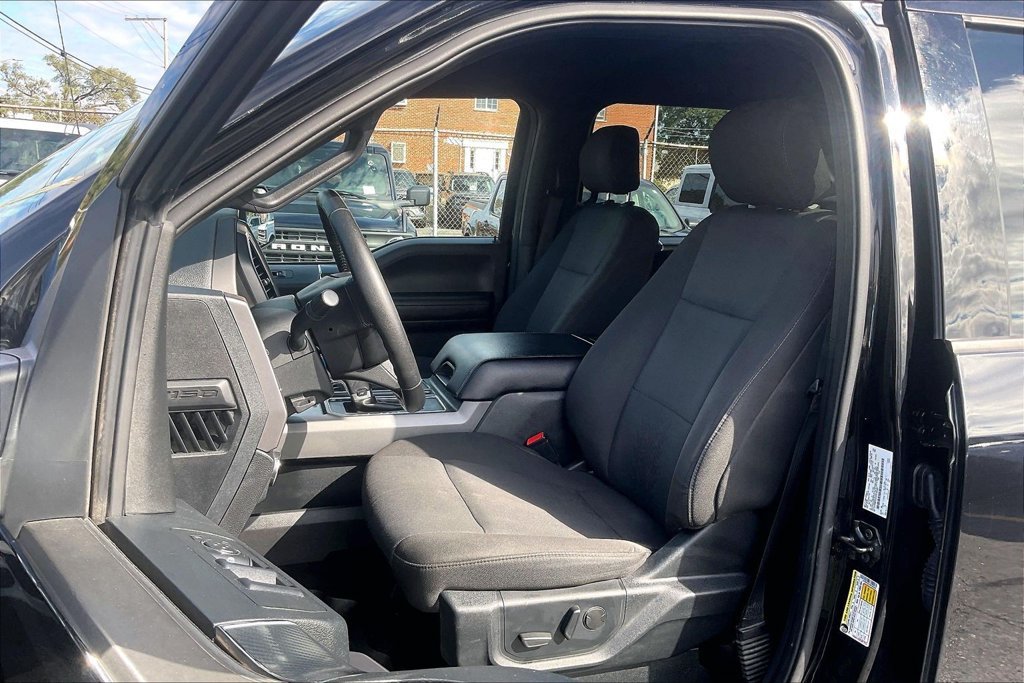 Used 2019 Ford F150 XLT w/ Equipment Group 302A Luxury AWD/4WD image 24