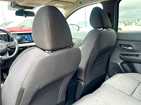 New 2026 Nissan Kicks SV image 14