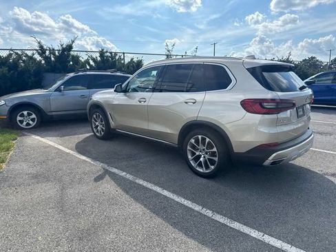 Used 2019 BMW X5 xDrive40i w/ Premium Package 2 AWD/4WD image 5