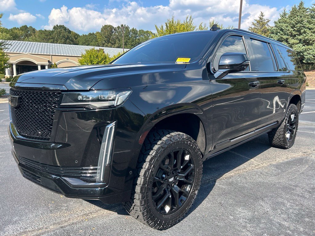 Used 2021 Cadillac Escalade ESV Premium Luxury w/ LPO, Radiant Package AWD/4WD image 1
